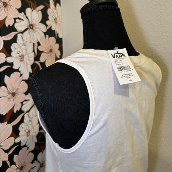 VANS Lock Logo Box Tank Size XS - Picture 7 of 8